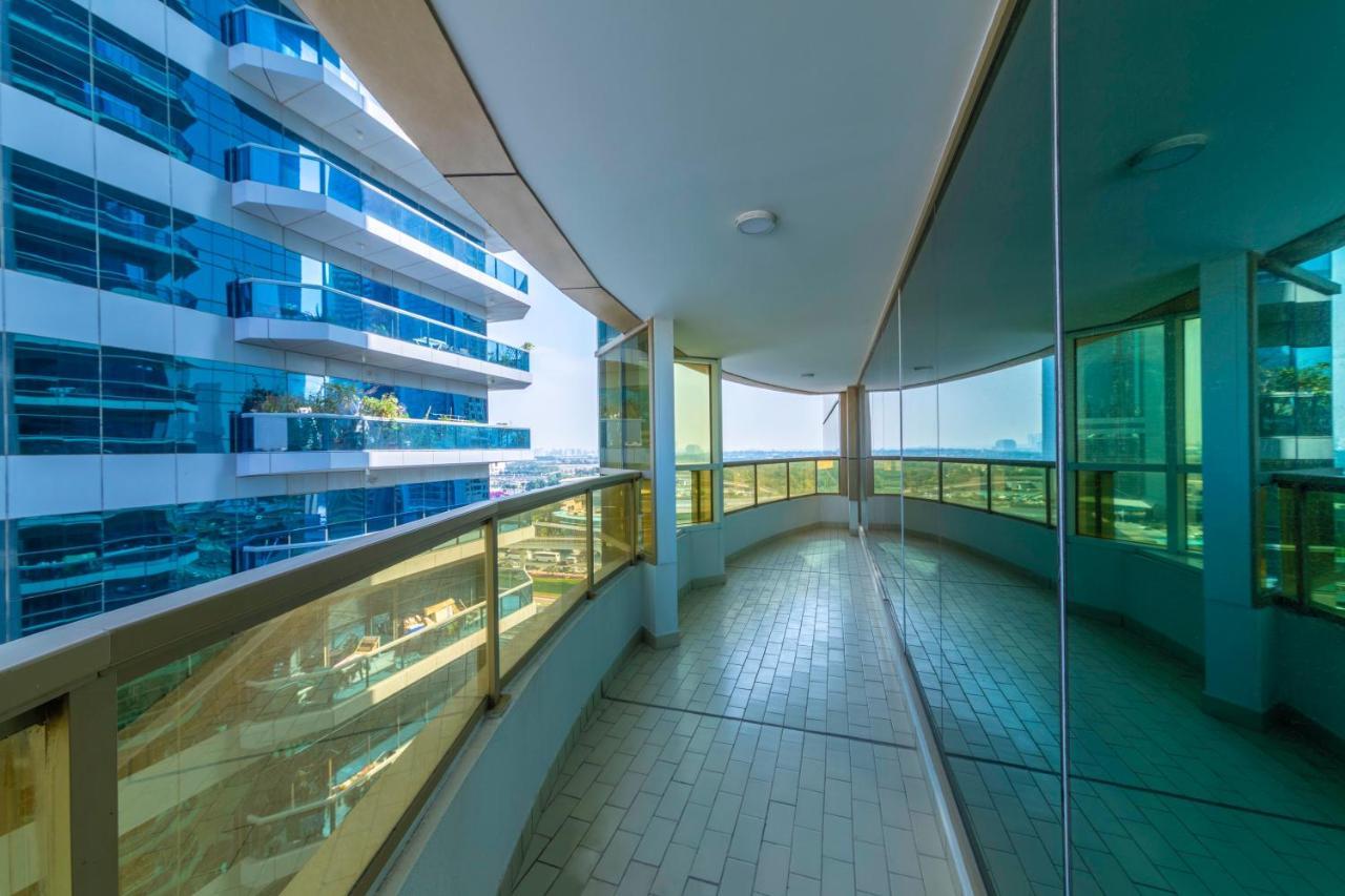 Ferienwohnung Maison Privee - Millennium Executive Tower Dubai Exterior foto